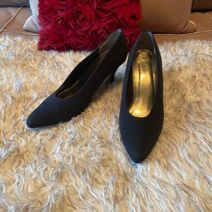 The PM Collection shoe size 7.5